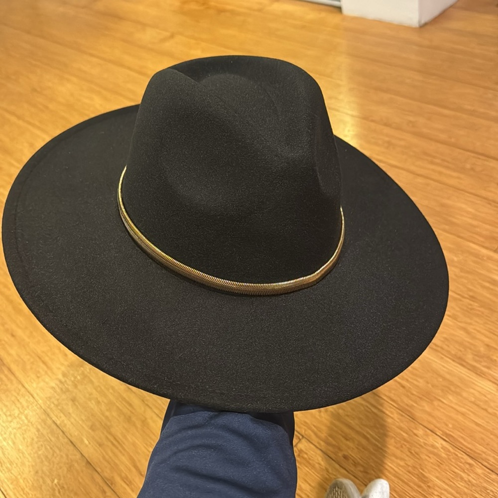 Pinched Chain-Trim Fedora - Picture 5 of 7